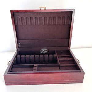 EUREKA PACIFIC SILVER CLOTH STERLING SILVER STORAGE CHEST FOR A SET OF 12